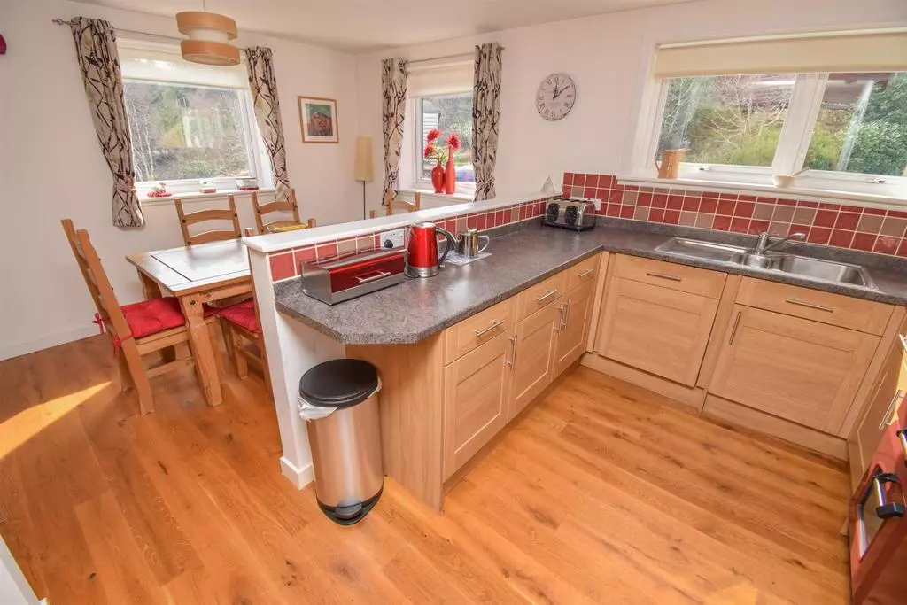 Quinaig: Kitchen